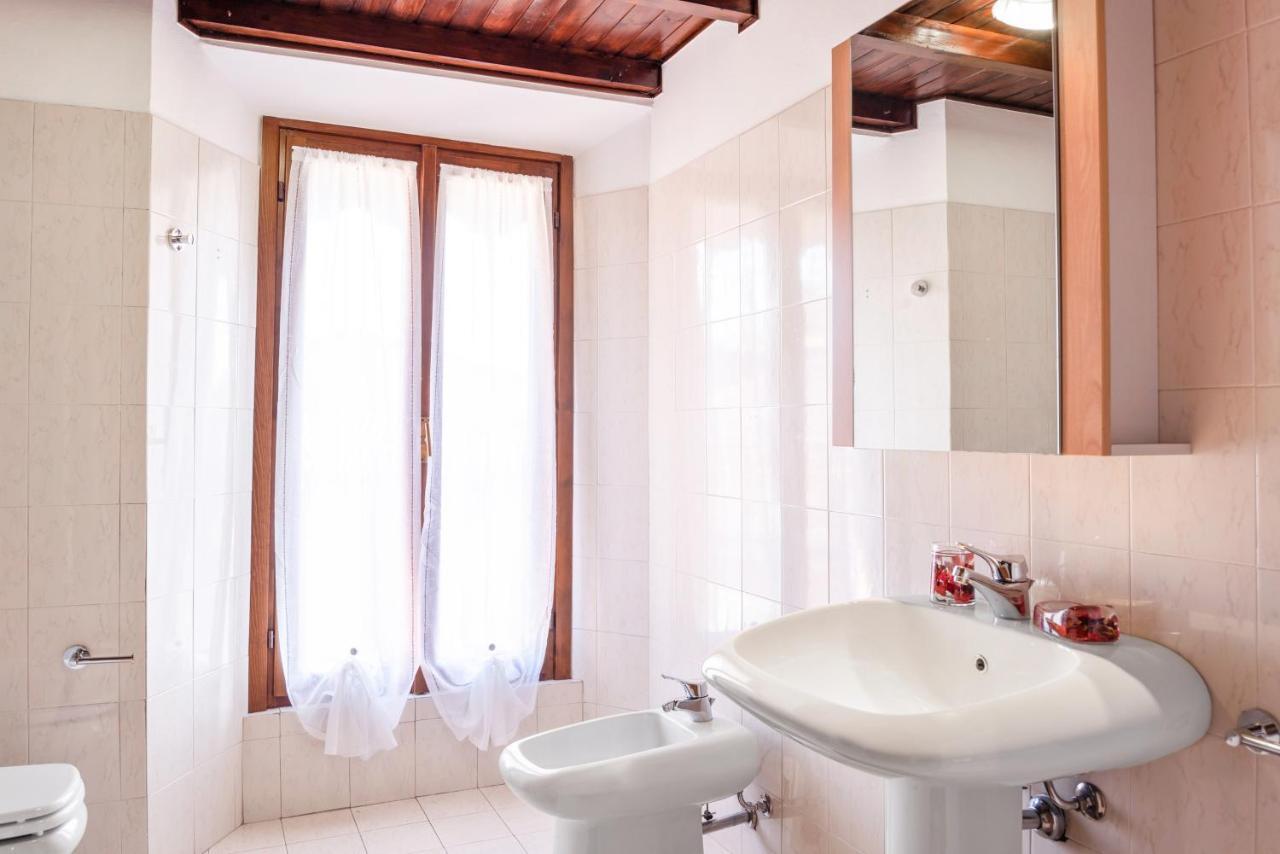 Le Tre Ninfee Di Pusiano! Free Parking Apartamento Exterior foto