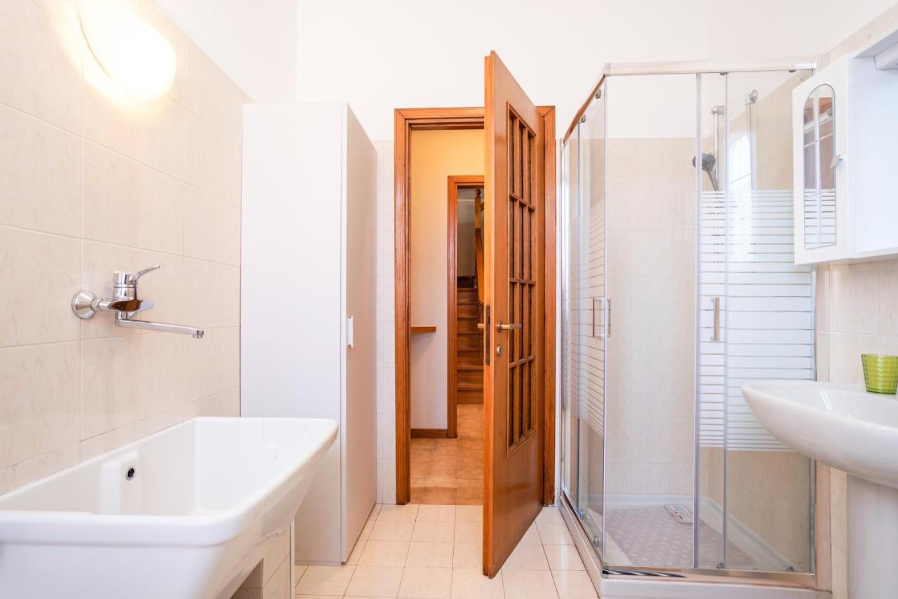 Le Tre Ninfee Di Pusiano! Free Parking Apartamento Exterior foto