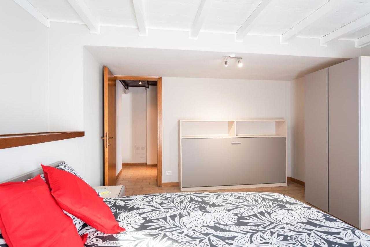 Le Tre Ninfee Di Pusiano! Free Parking Apartamento Exterior foto